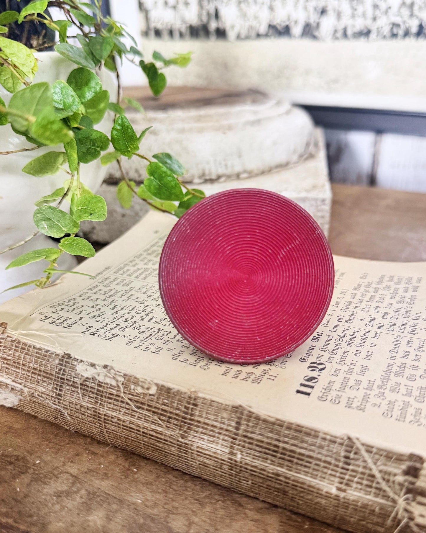 Vintage RED Metal Floral Frog ROUND Antique Flower Garden Display Farmhouse VALENTINE Decor Industrial Salvage Americana