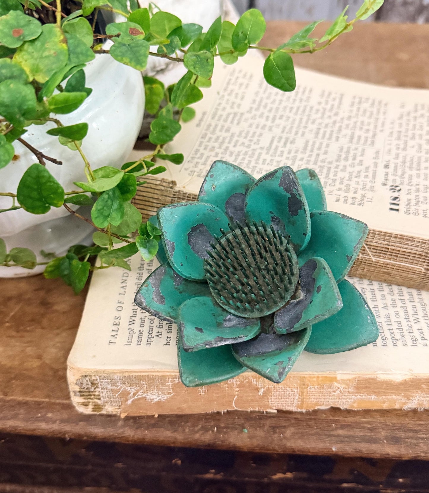 Antique GREEN LOTUS Petal Metal Floral Frog RARE Dazey Flower Holder Farmhouse Garden Antique Leaf Flower Frog Chippy Paint