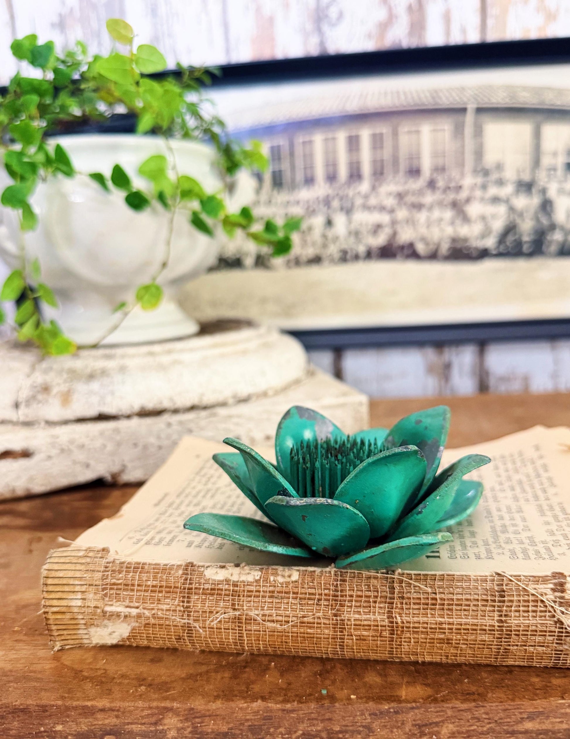 Antique GREEN LOTUS Petal Metal Floral Frog RARE Dazey Flower Holder Farmhouse Garden Antique Leaf Flower Frog Chippy Paint