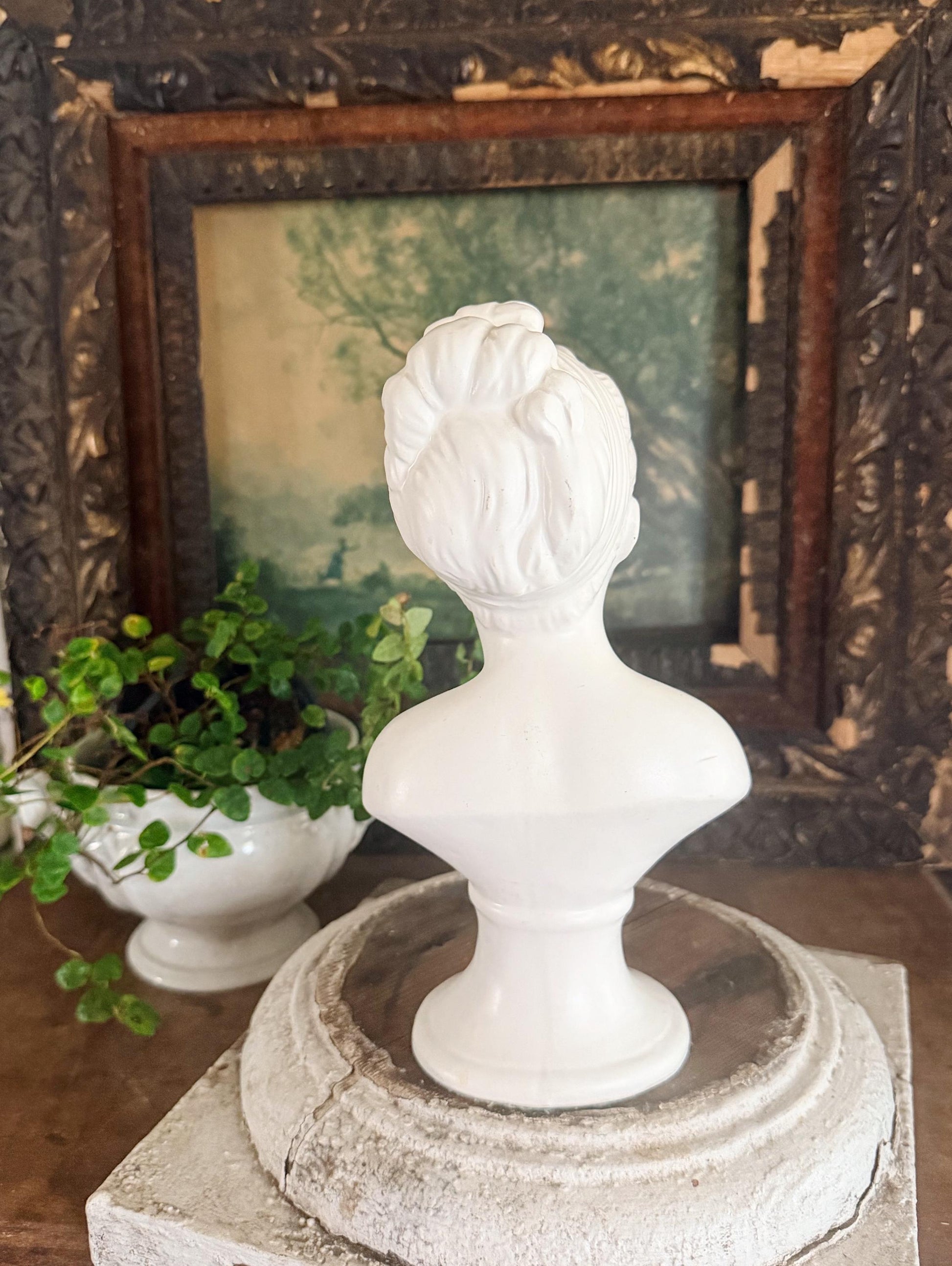 Vintage Girl Bust NAPCOWARE JAPAN White Bisque Victorian Farmhouse Decor Statue