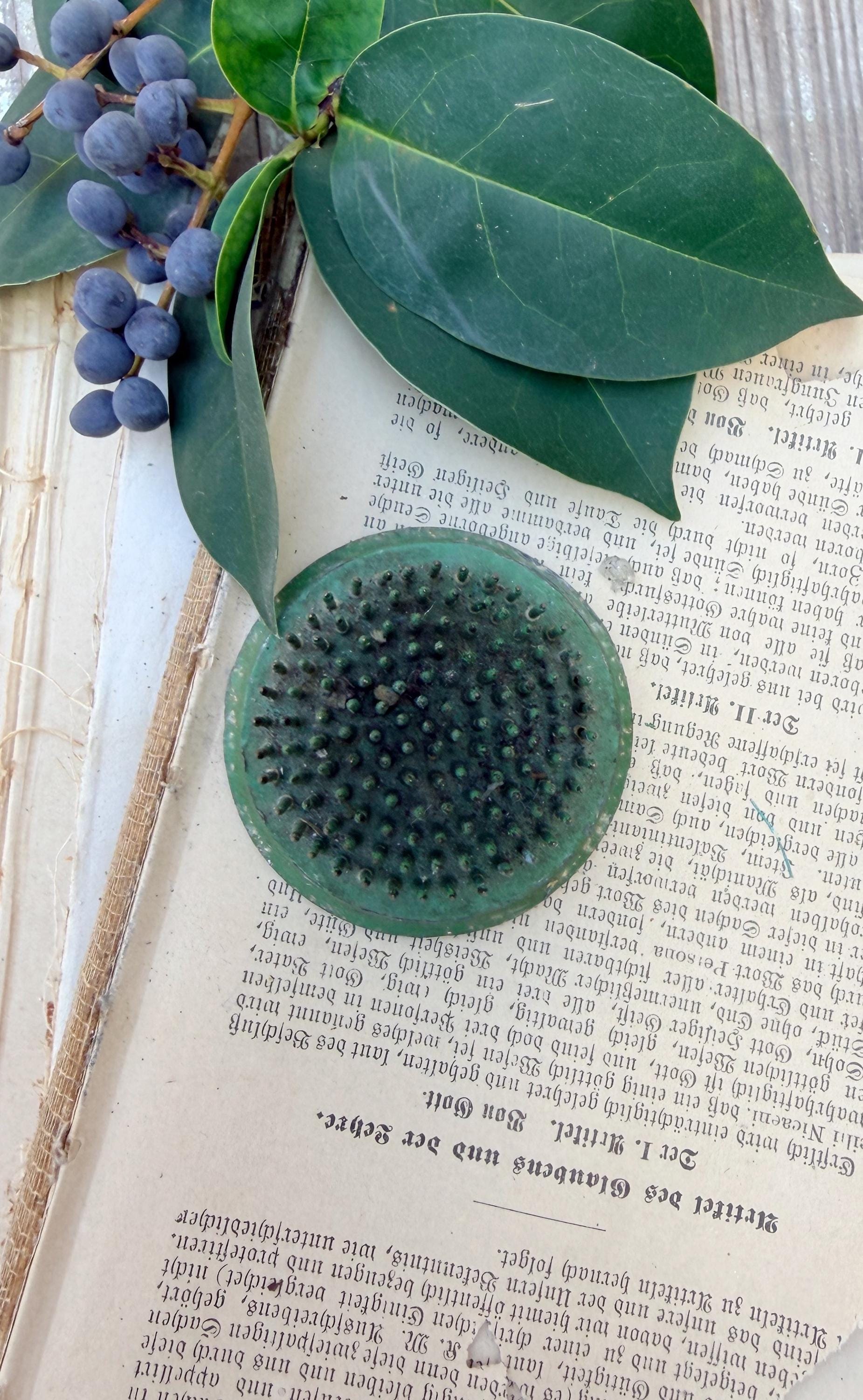 Vintage GREEN Metal Floral Frog Flower Holder Farmhouse Decor Garden Decor Photo Spike