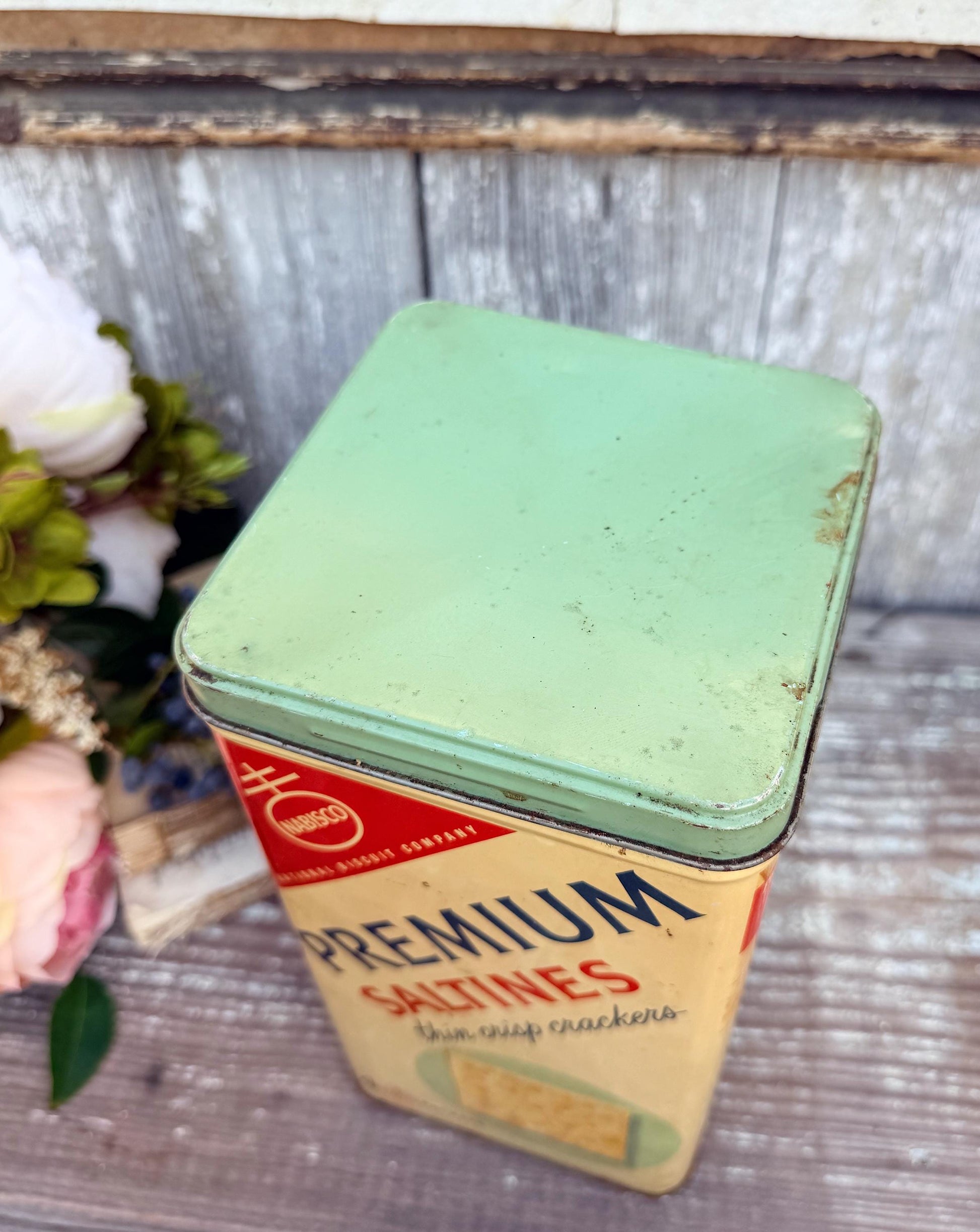 Vintage SALTINES CRACKER Can Tin Canister Farmhouse Decor Garden Vase Container