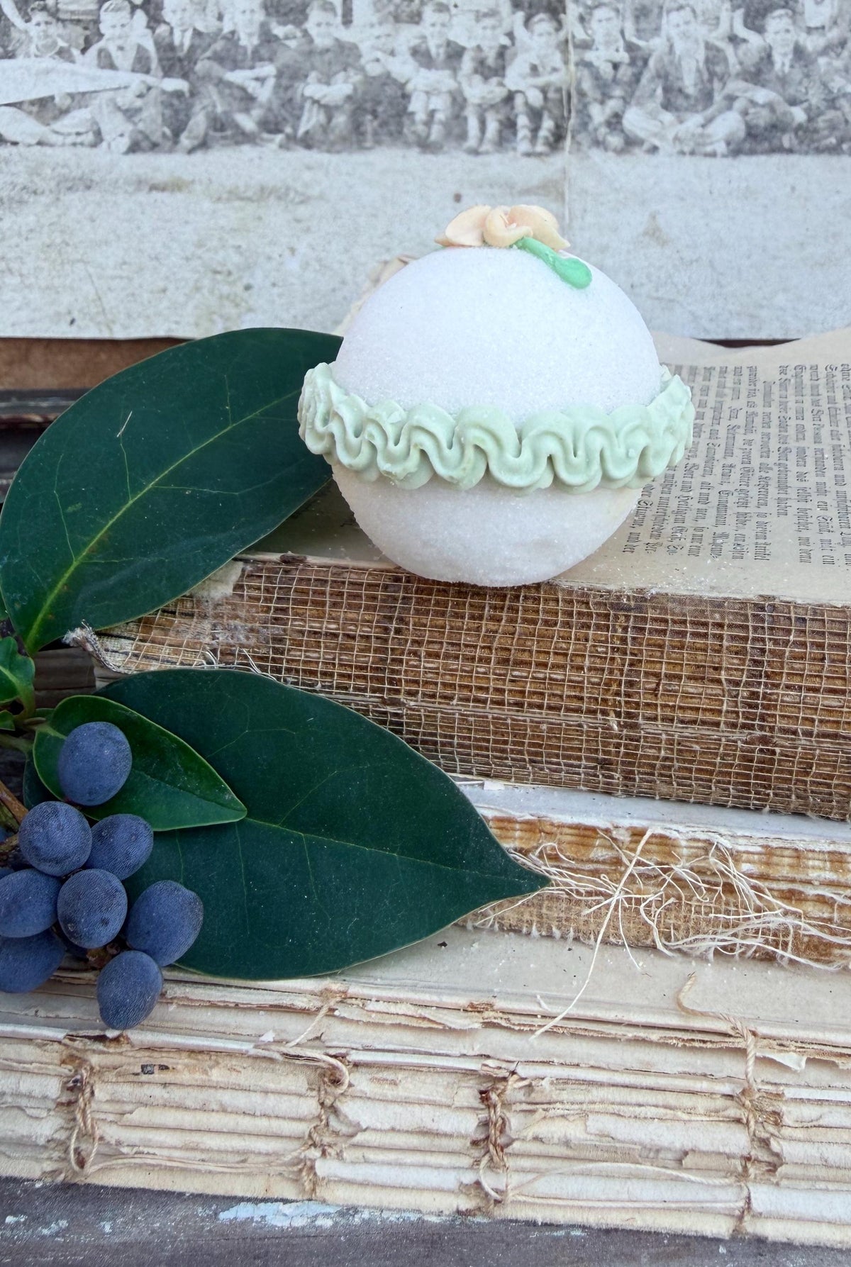 Vintage Sugar Egg Diorama EASTER Decor Farmhouse Spring Garden Decor Panoramic French KENCRAFT White