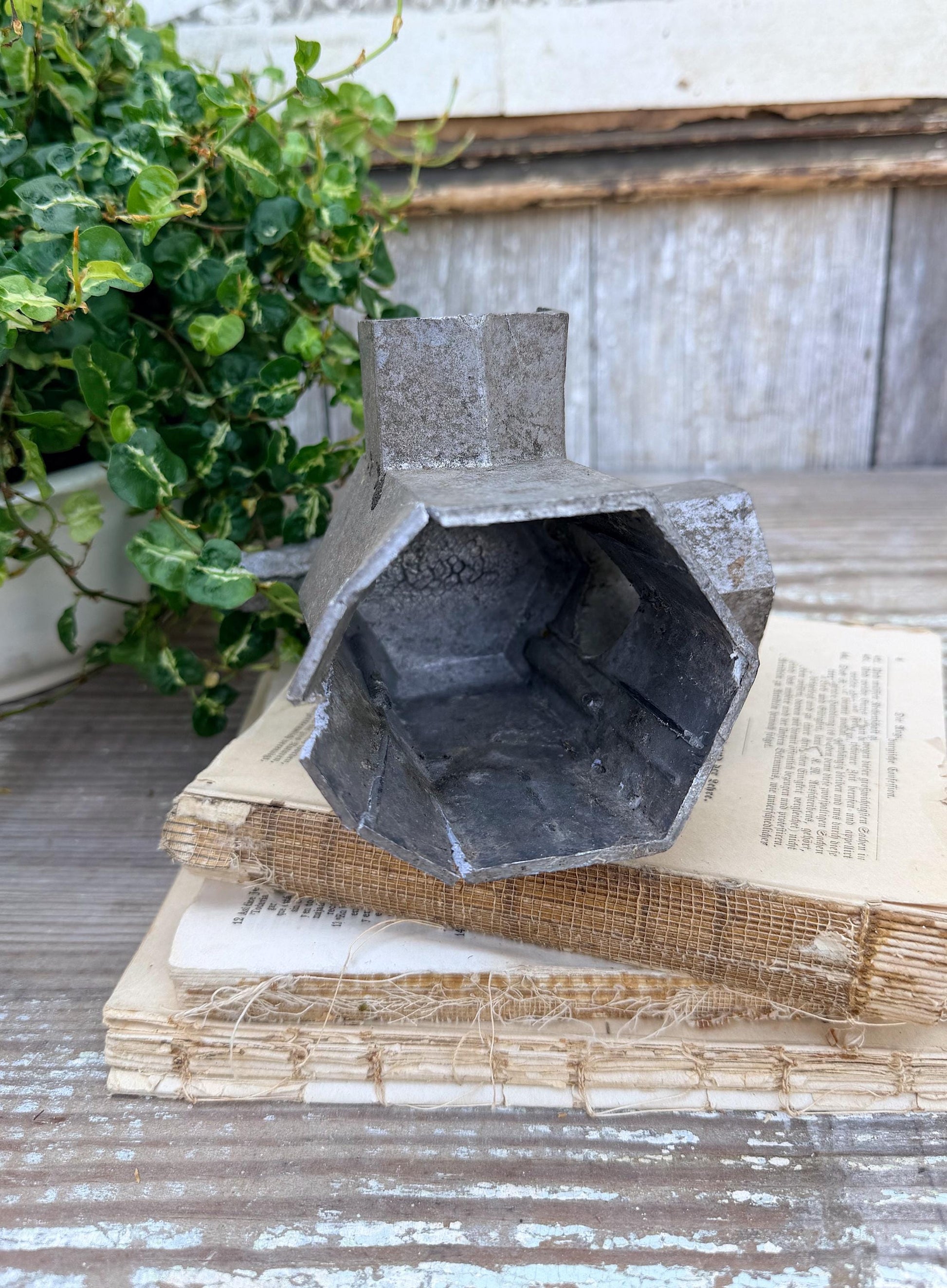 Antique BIRD Finial Cast Iron Metal Fence Cap Architectural Industrial Salvage Farmhouse Garden Decor