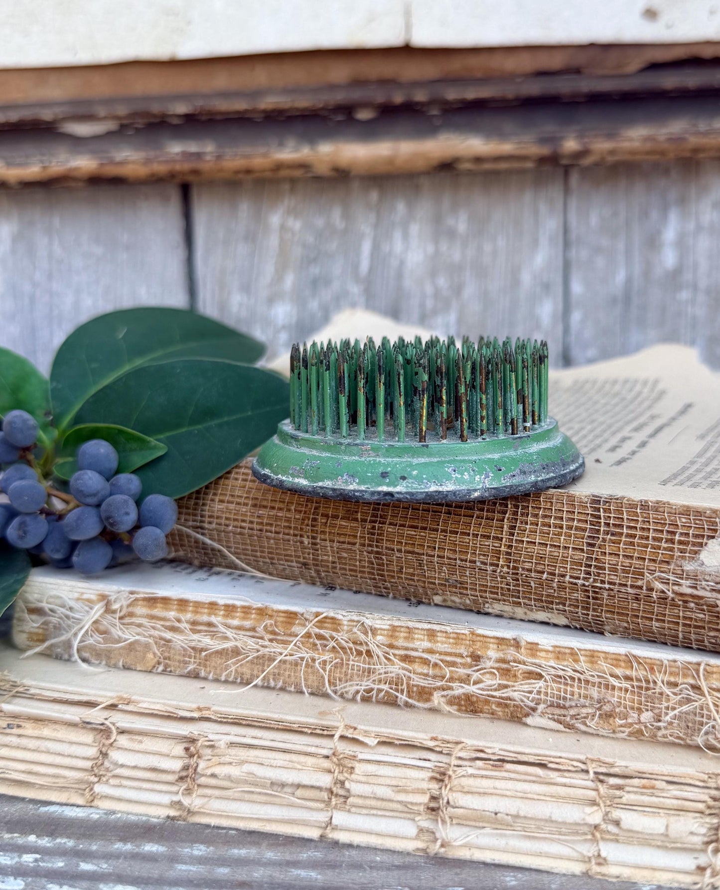 Vintage VOGUE GREEN Metal Floral Frog Flower Holder Farmhouse Decor Garden Decor Photo Spike