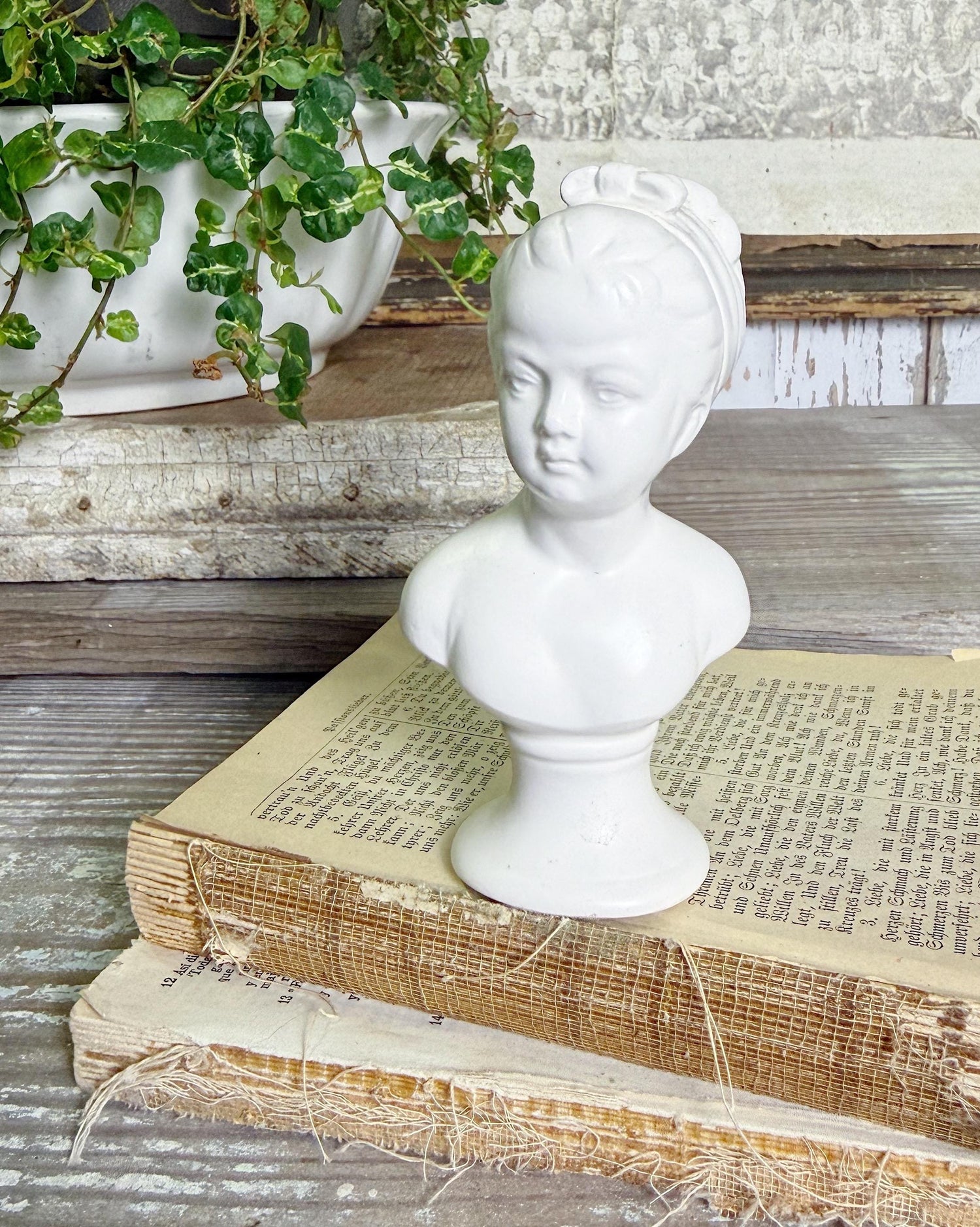 Vintage Girl Bust NAPCOWARE JAPAN White Bisque Victorian Farmhouse Decor Statue