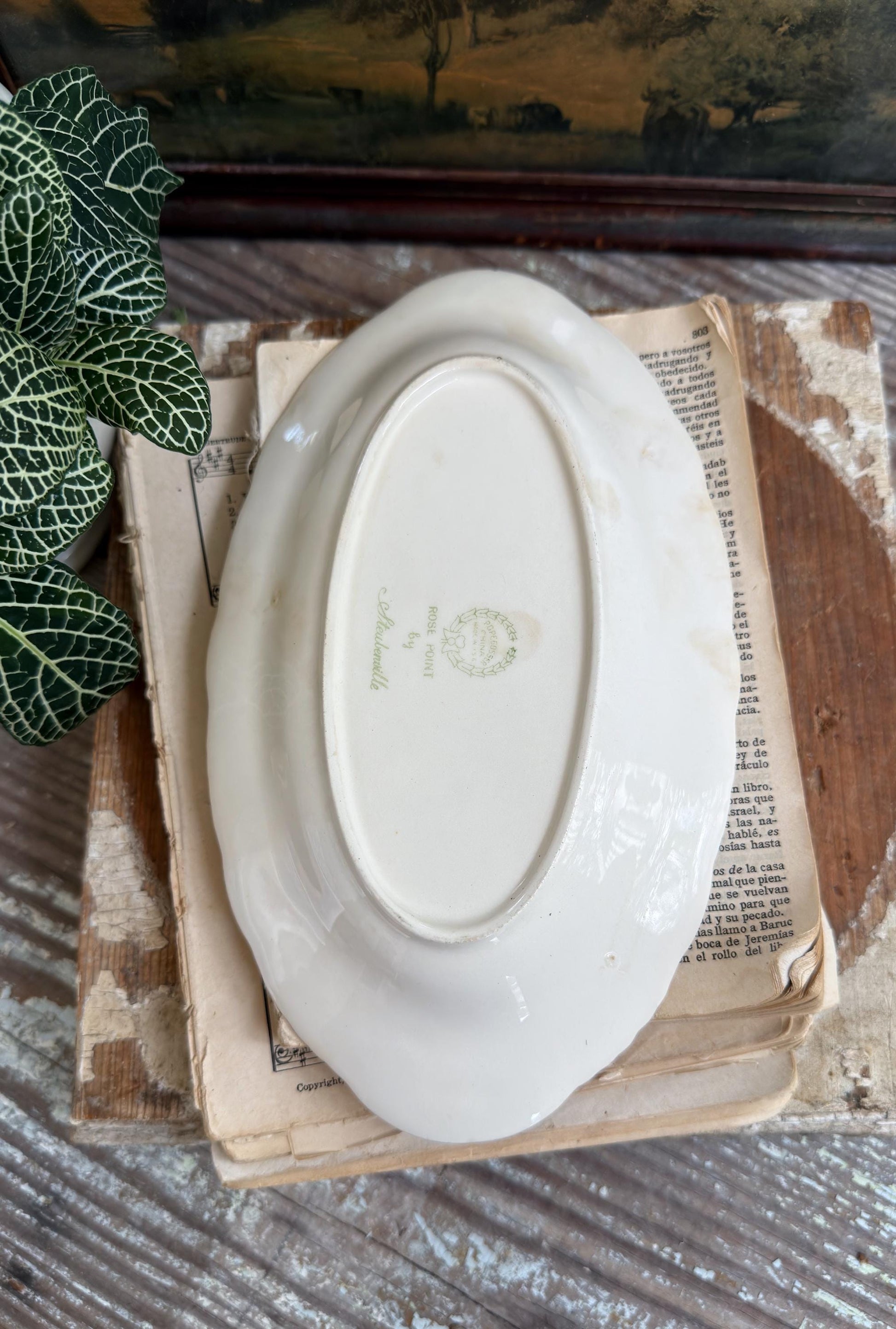 Antique Creamy White Ironstone Bowl ROSE POINT Pope Gosser OVAL Bowl Embossed Scallop Farmhouse Decor Crazed Stained
