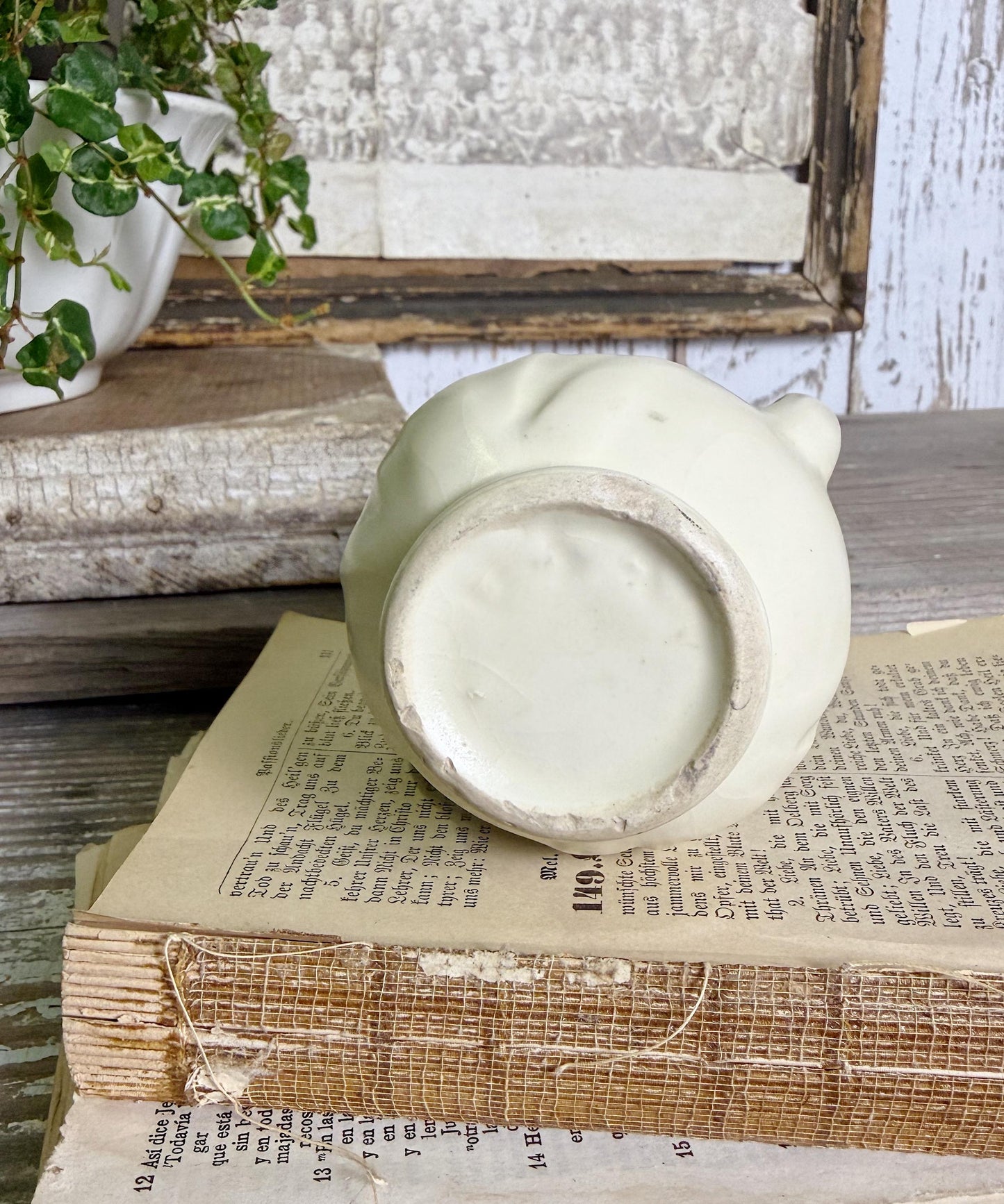 Vintage Creamy White Planter Vase Urn USA Container Farmhouse Garden Decor MCM SHAWNEE Pottery Iris