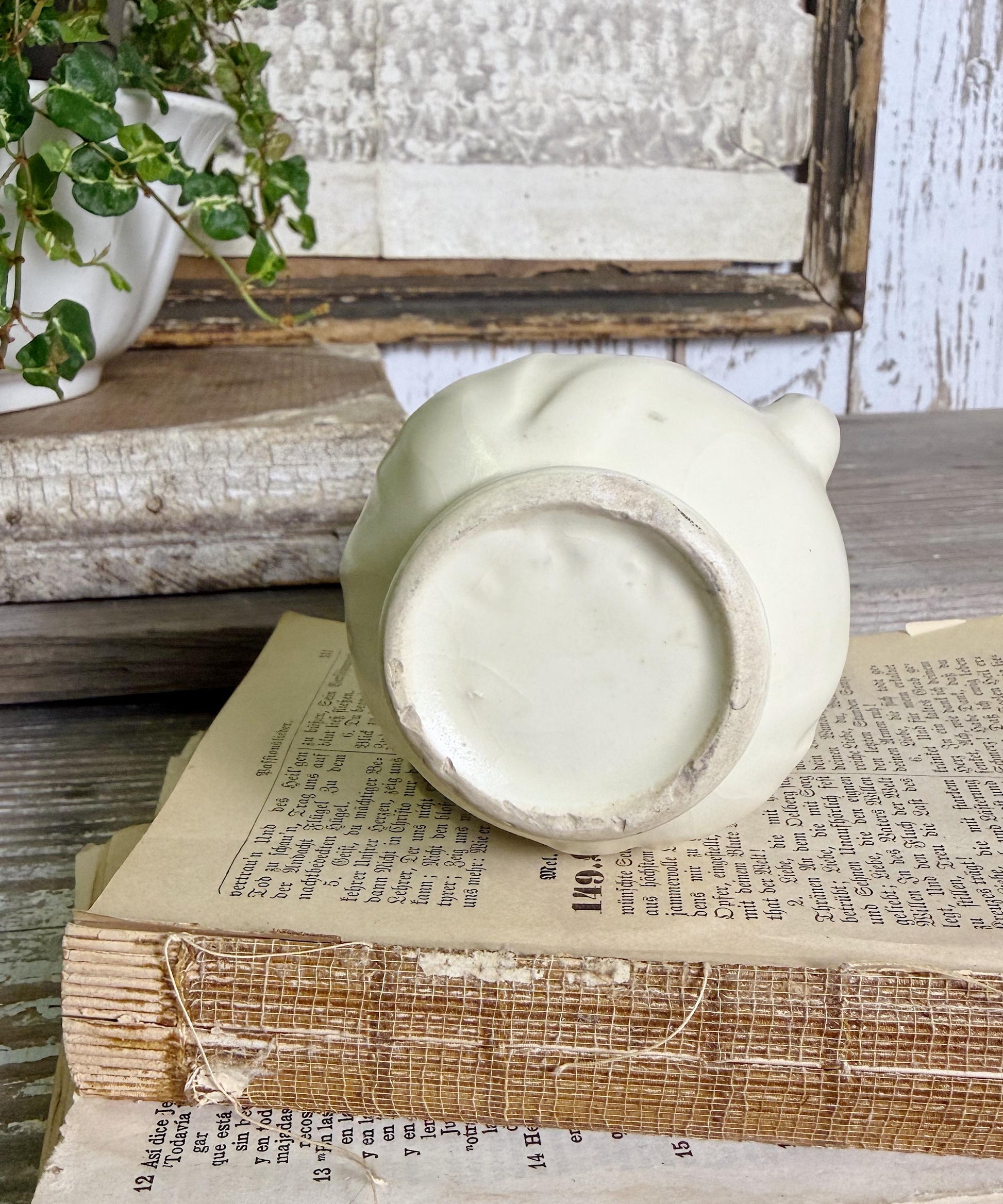Vintage Creamy White Planter Vase Urn USA Container Farmhouse Garden Decor MCM SHAWNEE Pottery Iris