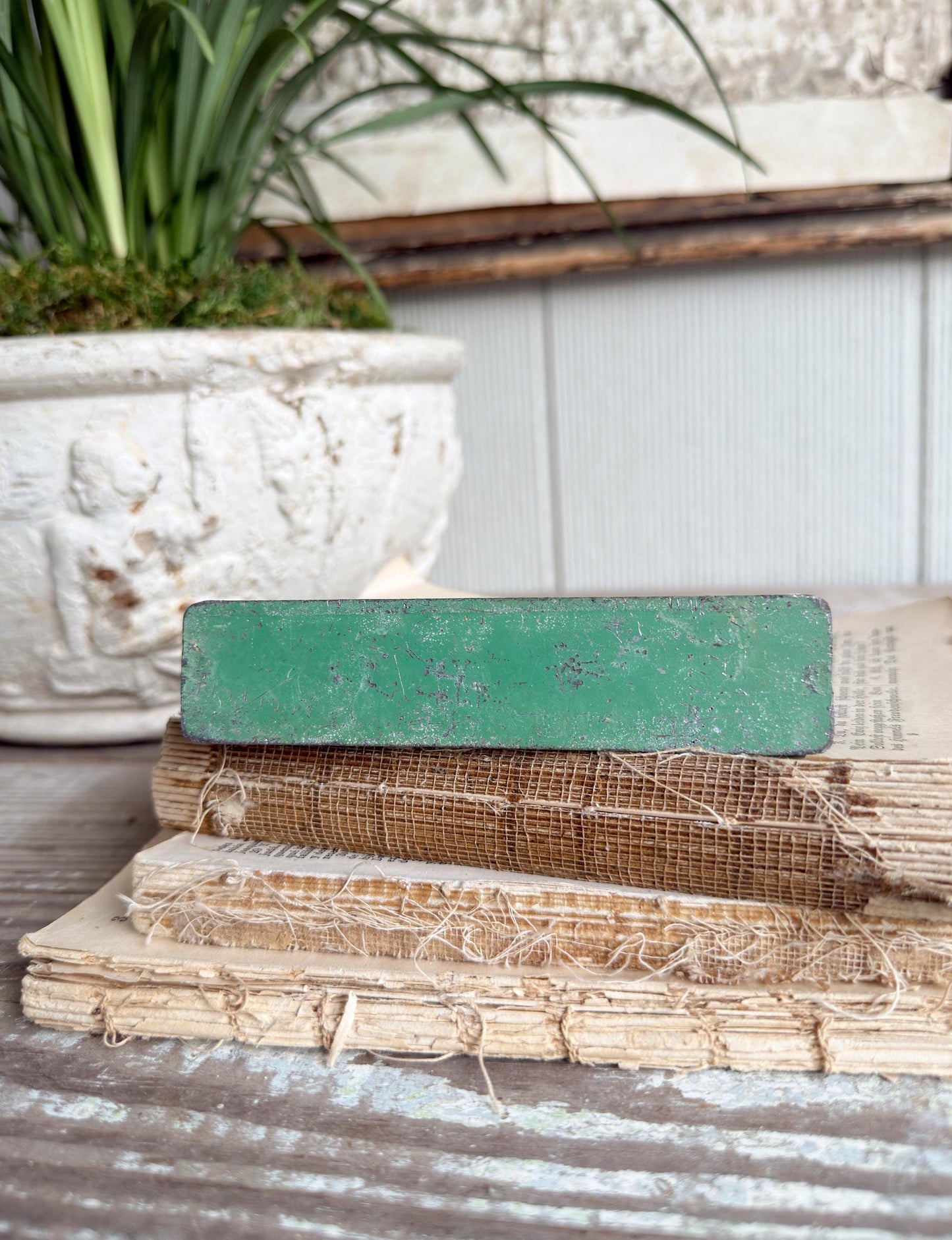 Vintage Green Metal Floral Frog RECTANGLE Flower Holder Farmhouse Decor Garden STEM GRIP