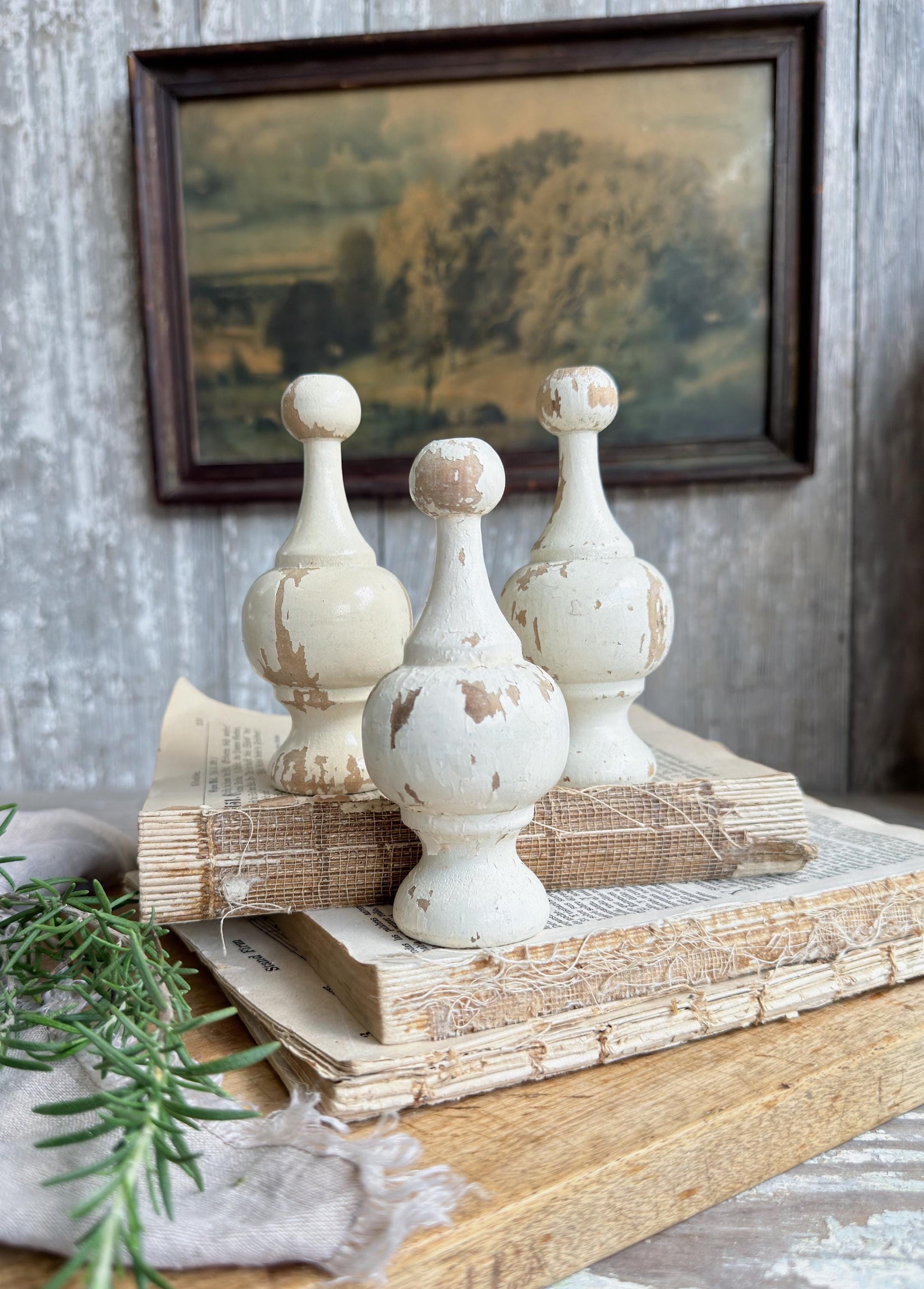 Vintage Chippy White Wood Finial Post Rod Cap