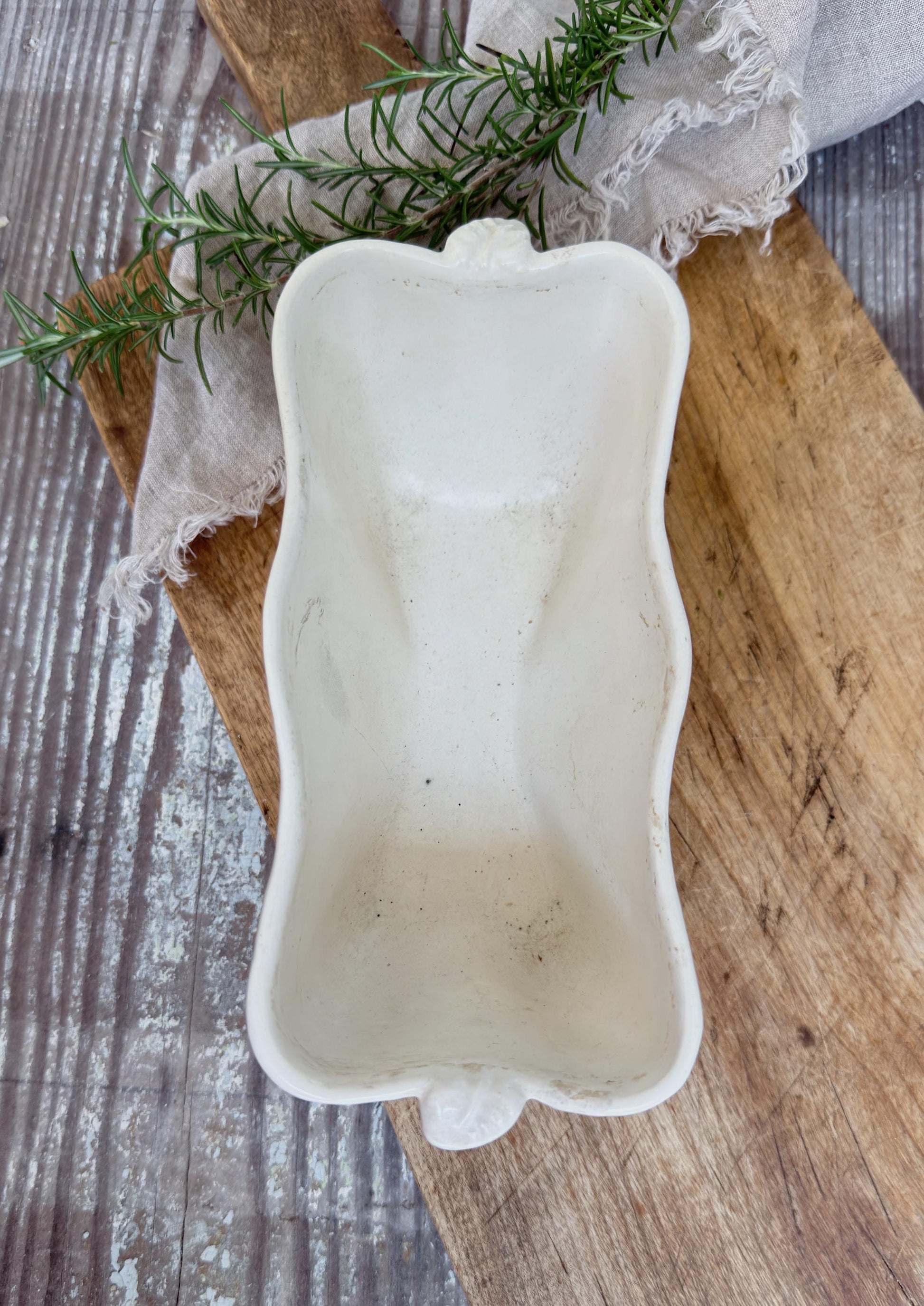Vintage Stoneware Planter White Imperial USA, Embossed Leaf Pottery, Farmhouse Cottage Garden Decor