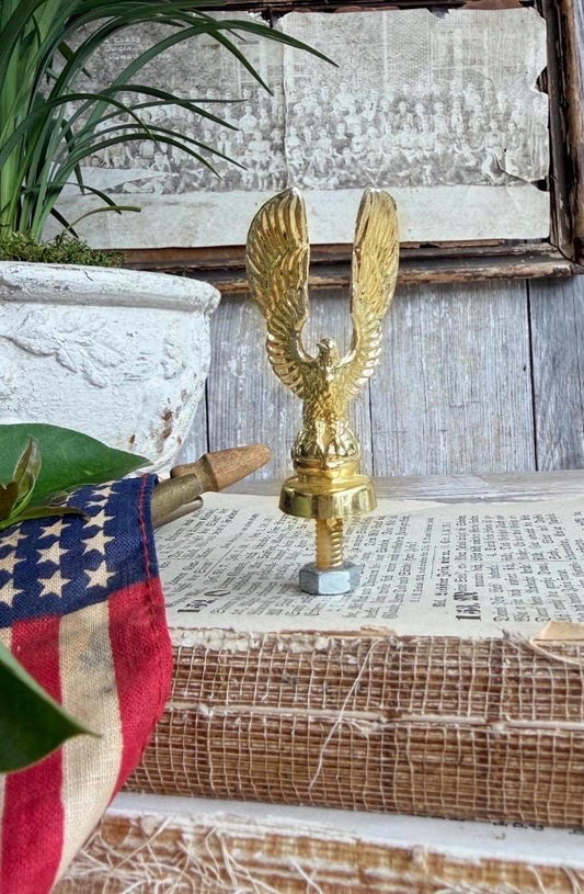 Vintage EAGLE Metal Gold Flag Topper Light Finial Americana MCM Decor