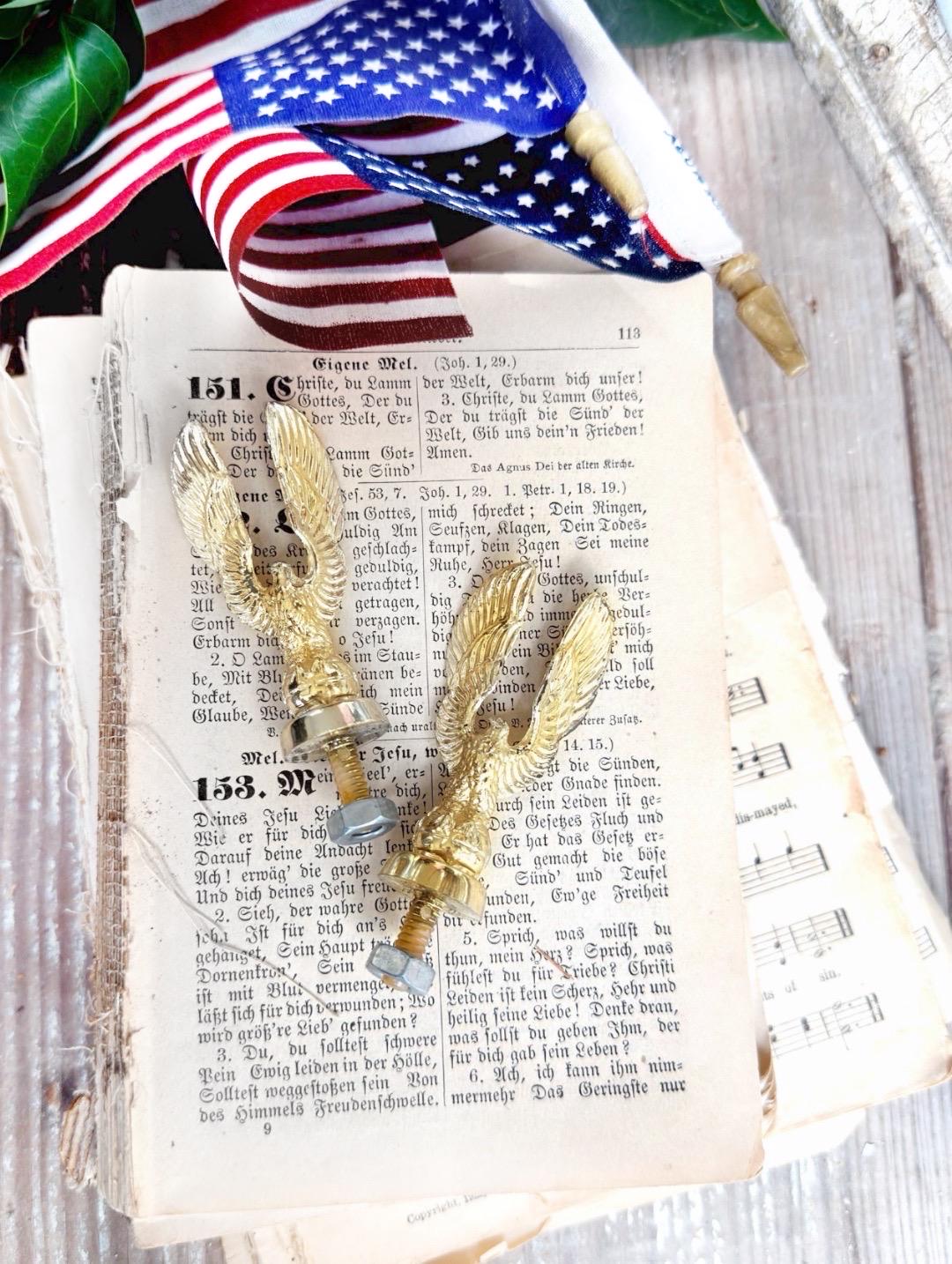 Vintage EAGLE Metal Gold Flag Topper Light Finial Americana MCM Decor