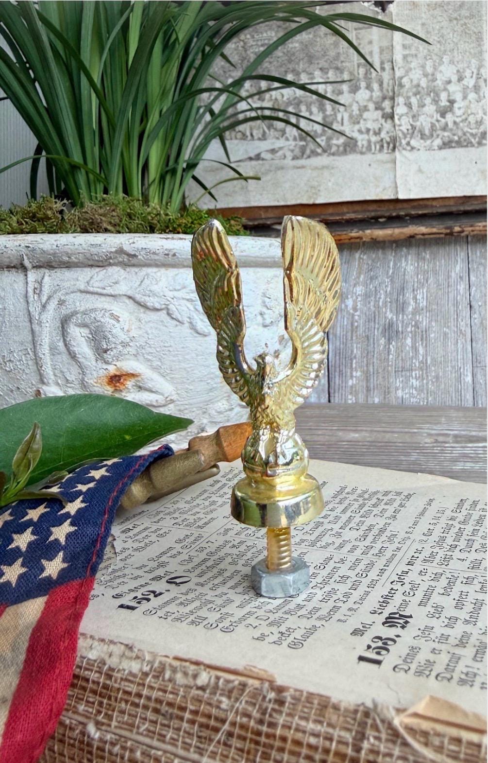 Vintage EAGLE Metal Gold Flag Topper Light Finial Americana MCM Decor