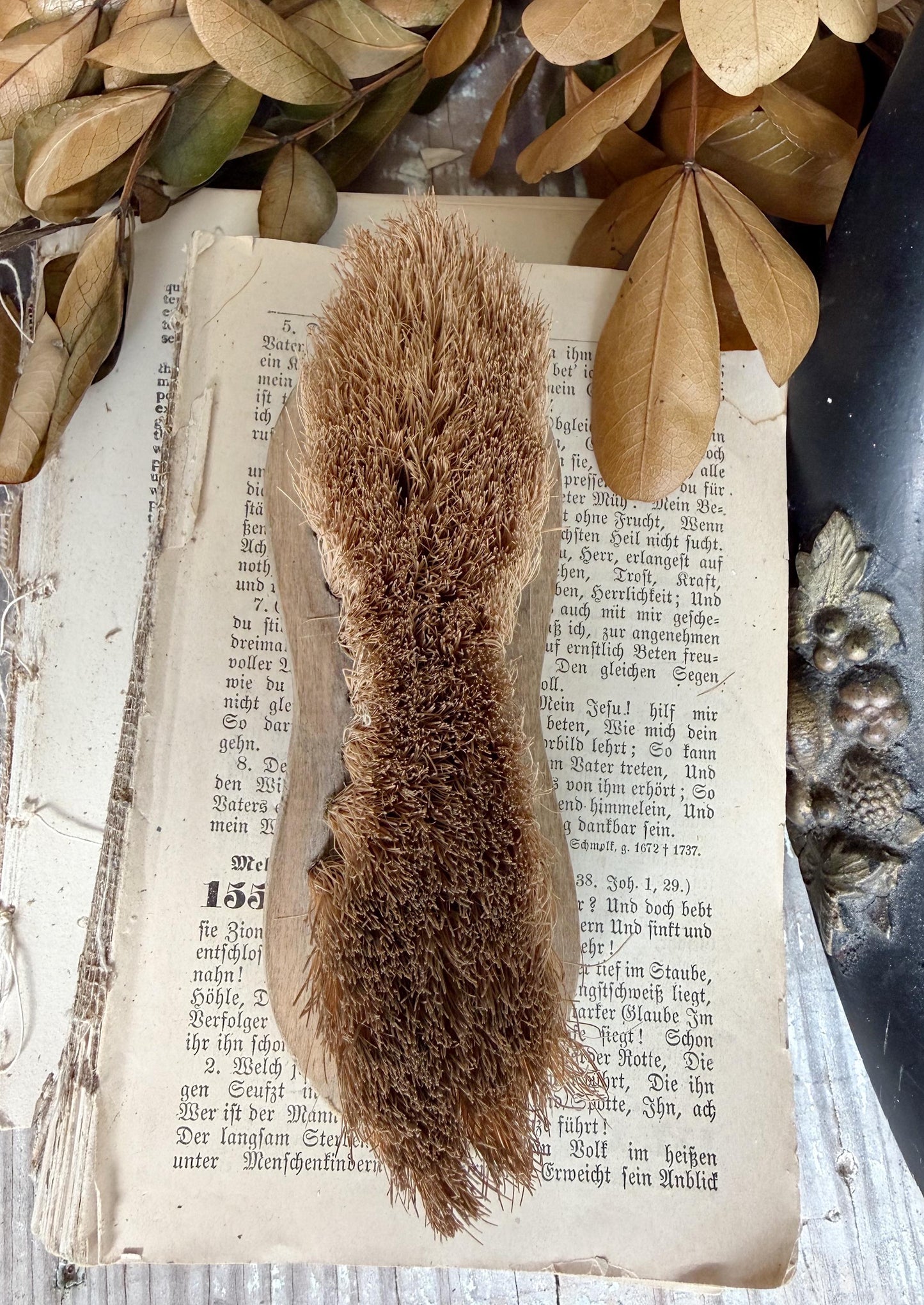 Vintage Industrial Salvage Farm Brush Brown Wood Handle Farmhouse Decor