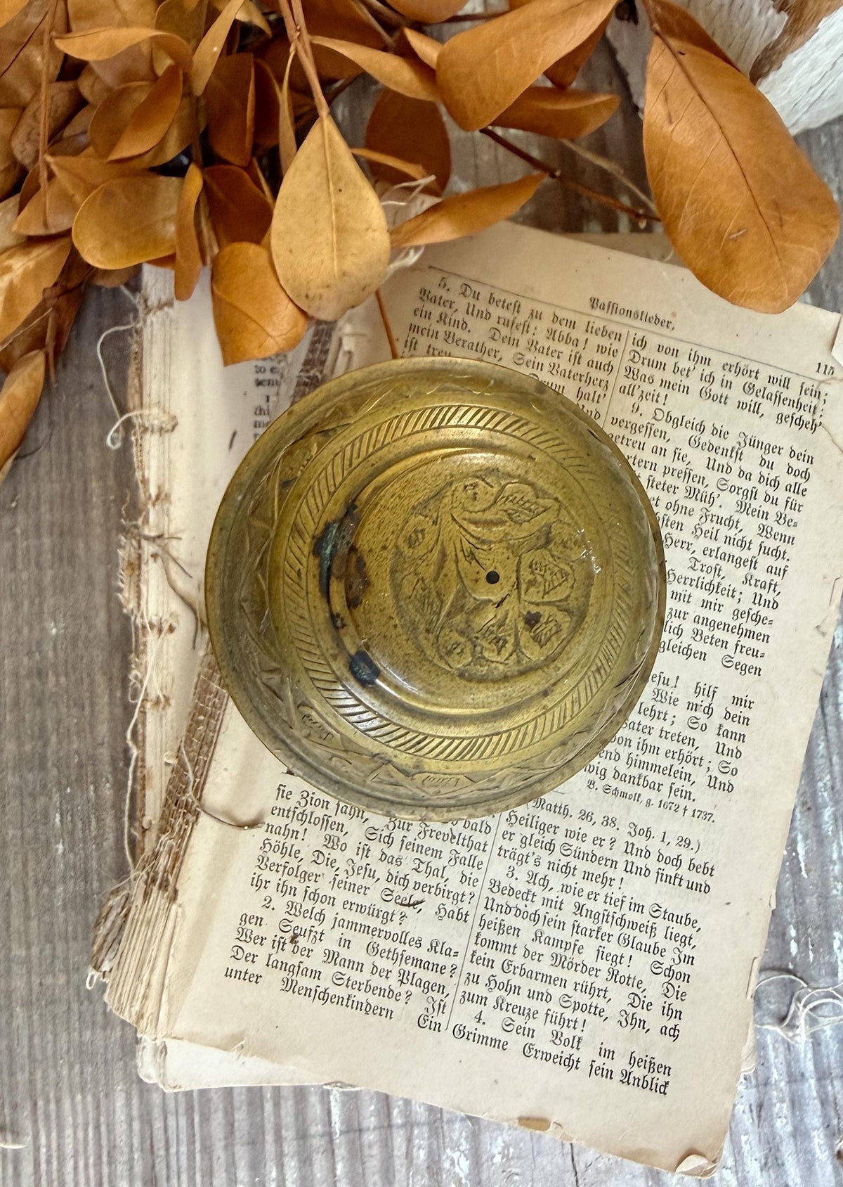 Vintage Brass Claw Bell Etched Handheld Dinner Farmhouse Decor Primitive