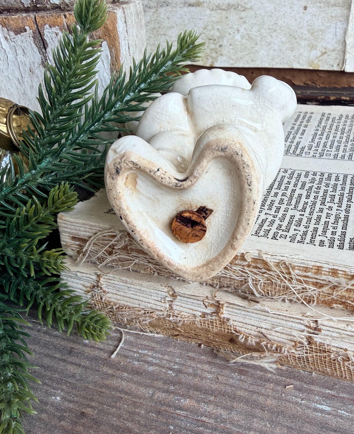Vintage Ironstone Santa Claus Salt Shaker Creamy WHITE Farmhouse Christmas Decor Bell Stained Crazing