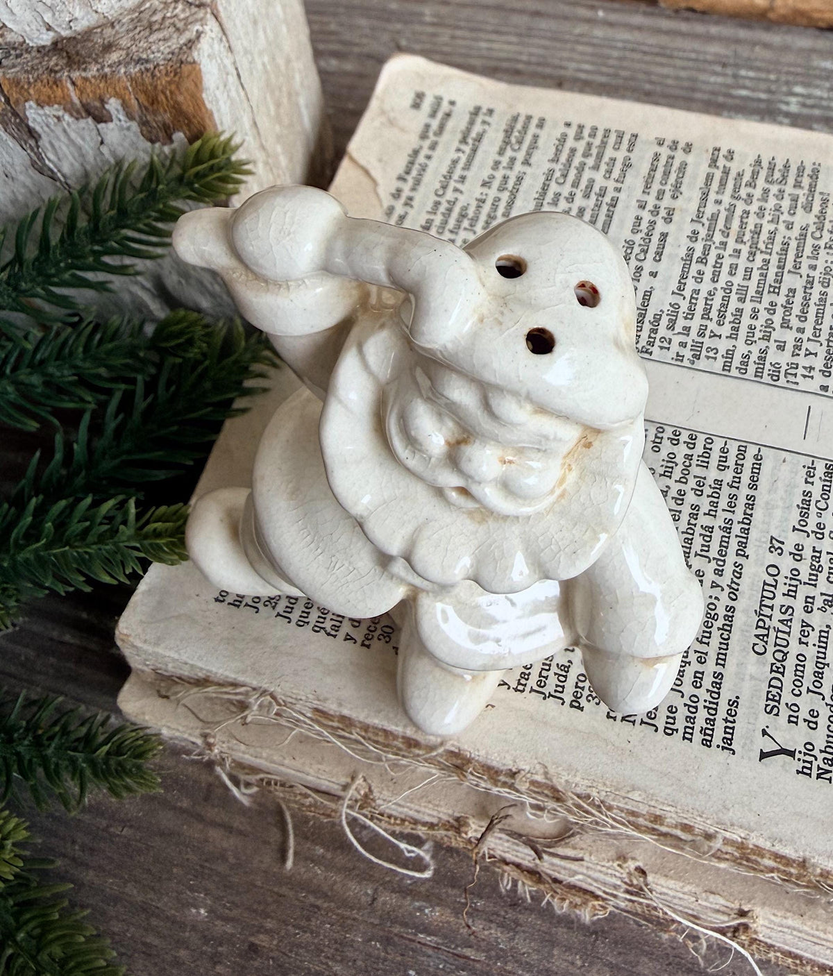 Vintage Ironstone Santa Claus Salt Shaker Creamy WHITE Farmhouse Christmas Decor Candy Cane Stained Crazing